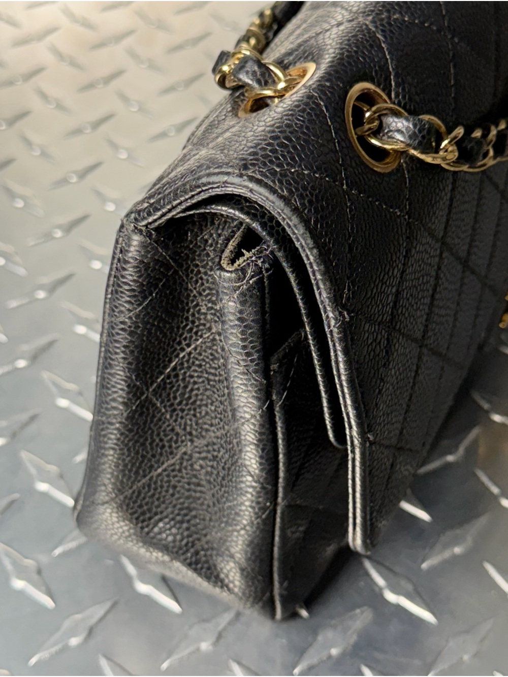 Chanel Vintage Caviar Quilted Classic Flap in Black GHW - Picture 7 of 16